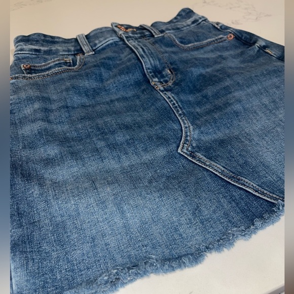 💲⭐️💲NEW! American Eagle Denim Mini Skirt (Curvy) Sz:2 - Picture 8 of 10
